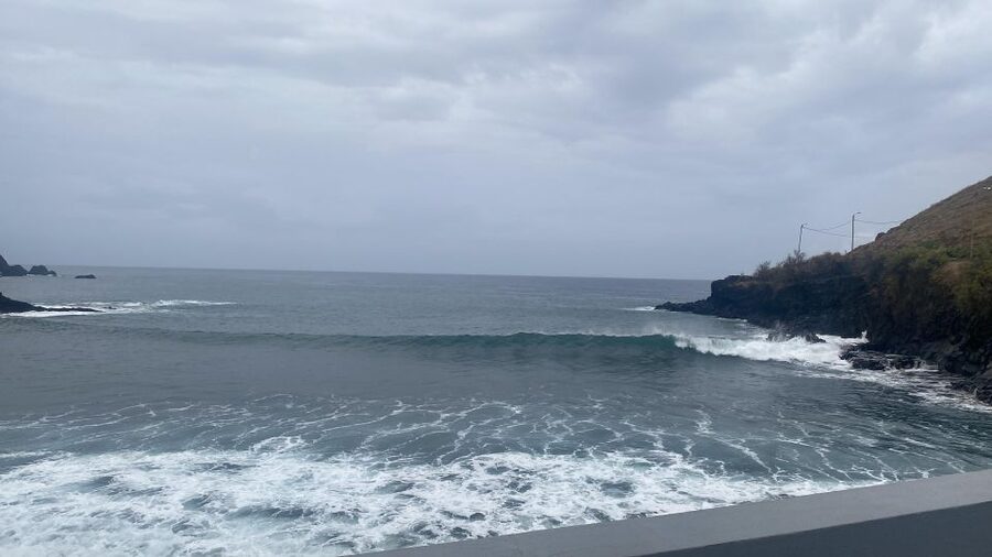 Madeira: surf lesson at Porto da Cruz - Porto da Cruz is a smart Madeira pick for beginners