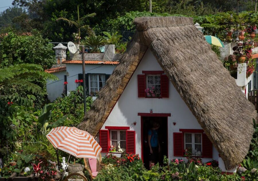 Madeira: The Enchanting North - Santana: Thatched-Roof Houses and an 80-Minute Lunch