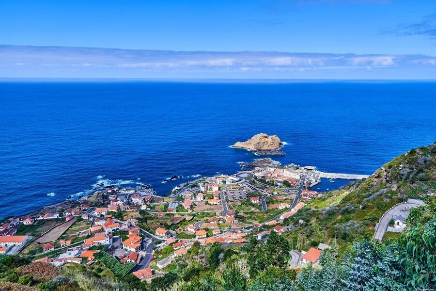 MADEIRA TOUR - PORTO MONIZ WEST TOUR AMAZING SWIMMING POOLS - Seixal’s Véu da Noiva viewpoint to São Vicente’s coastal finish