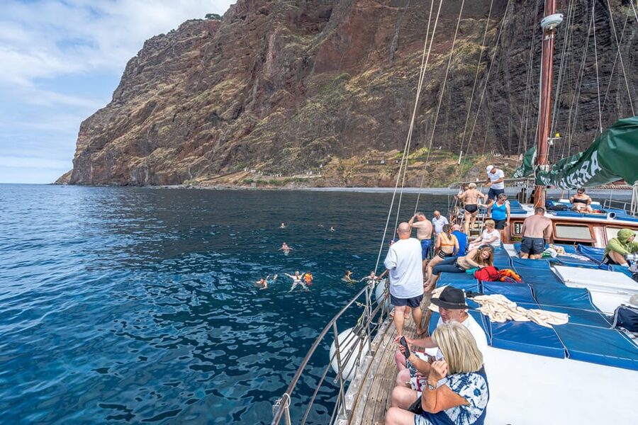 Madeira : Whales and Dolphins wooden boat excursion - Key things to know before you go