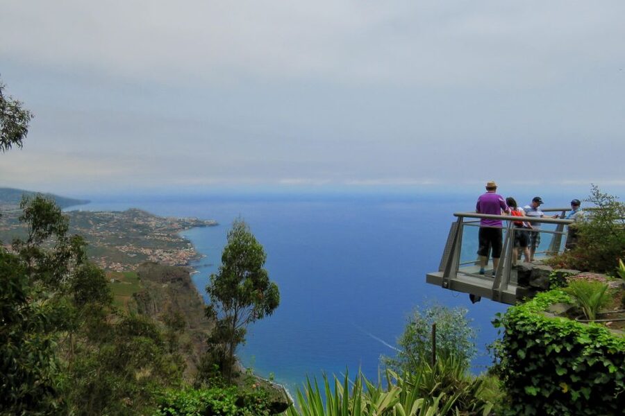 Madeira: Wine & Tapas, Cabo Girão Skywalk 4x4 Jeep Adventure - São Vicente and the village pauses: where the day slows down