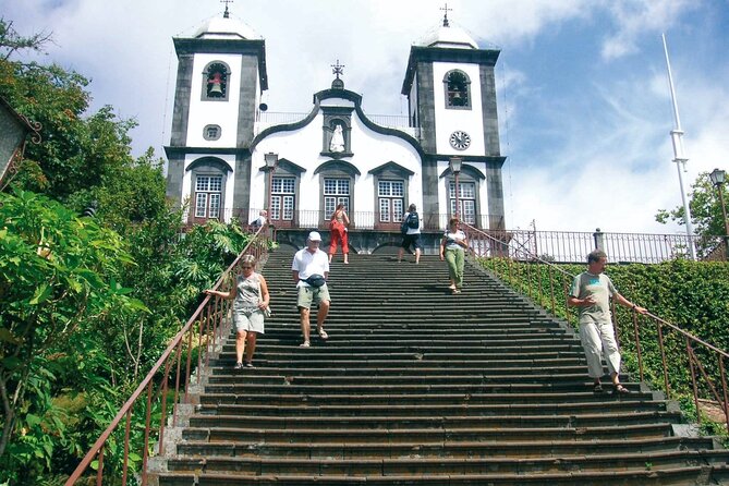 Monte Palace Tropical Garden tour with Cable Car - Comfort and timing tips: uneven paths, winter coats, and keeping your bearings at the entrance