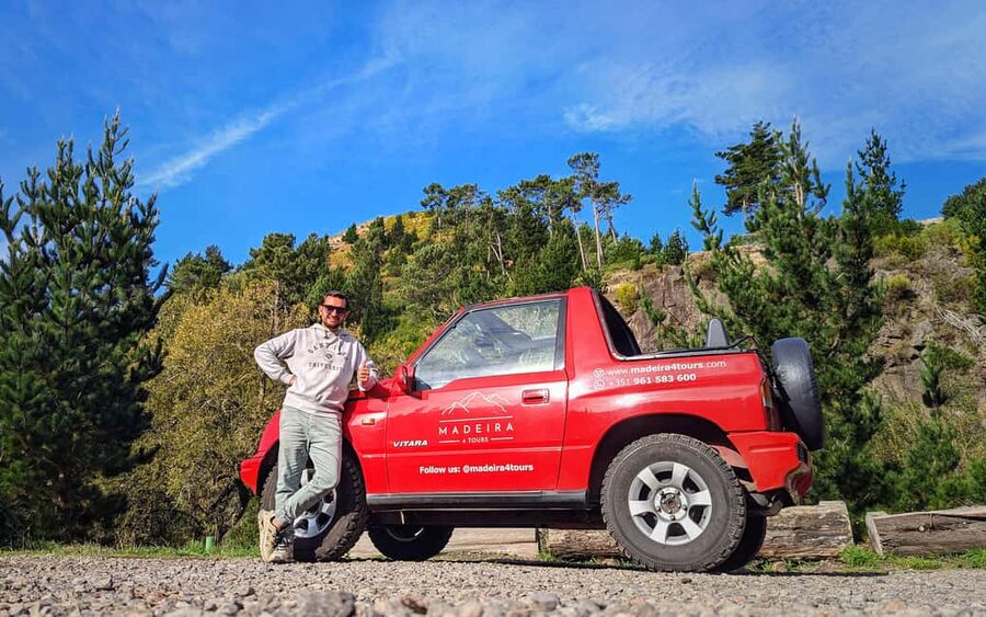 Mountain Wonders: Nuns Valley Half-day Private Jeep - Pico dos Barcelos (355 m): your 360-degree Funchal photo stop