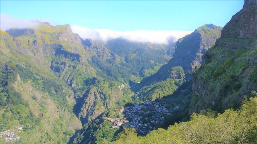 Nun's Valley - Nun’s Valley (Curral das Freiras): 80 minutes to feel the village’s stillness