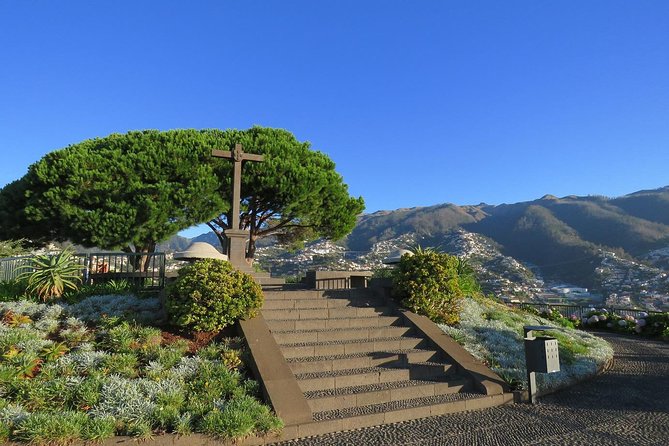 Nun's Valley Open 4X4 Tour - Entering the open-top 4x4 mindset in Funchal