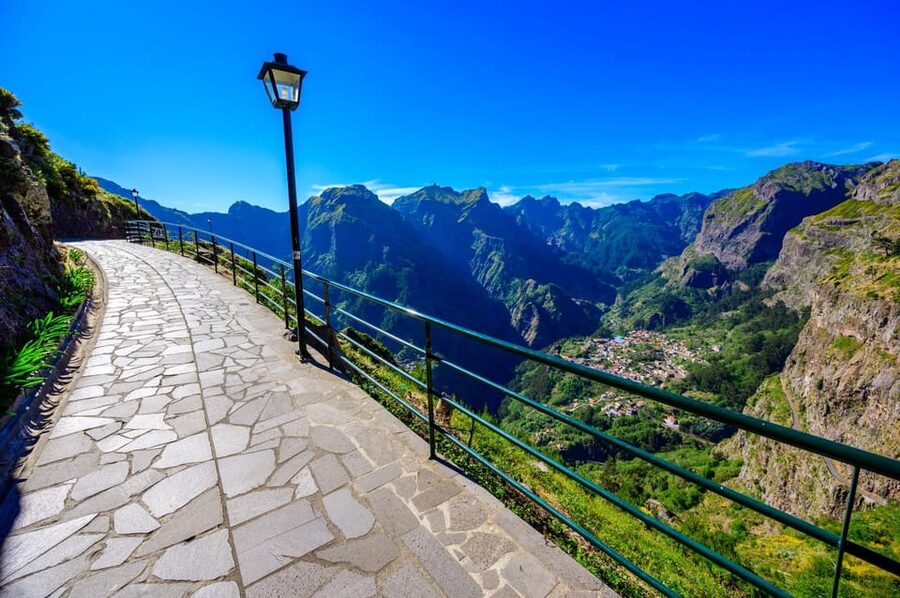 Nun's Valley & Pico dos Barcelos Madeira Island Tour - Timing, Transport, and Group Pace in a 3.5-Hour Day