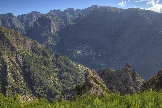 Nun's Valley & Sea Cliff - Half Day - Shared Tour - Cabo Girão glass platform: the stop that changes how you feel heights
