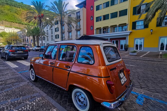 Oldtimer Sightseeing Tour in the West and Northwest - The old road drive to Ribeira Brava, where the scenery moves