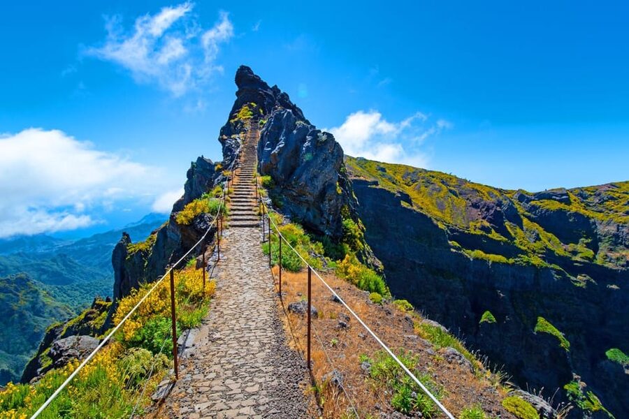 Pico Areeiro to Pico Ruivo Madeira Island Walk - The café stop near the middle of the day
