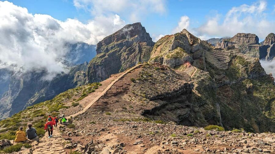 Pico do Arieiro in 4h: Immersive Private Experience (Cabrio) - Key highlights at a glance