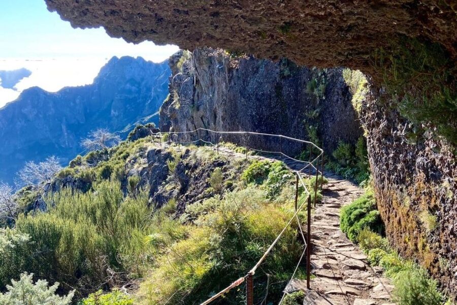 Pico Do Arieiro Pico Ruivo Sunrise or Morning Hike Transfers - Price and value: what you pay for at about $37 per person
