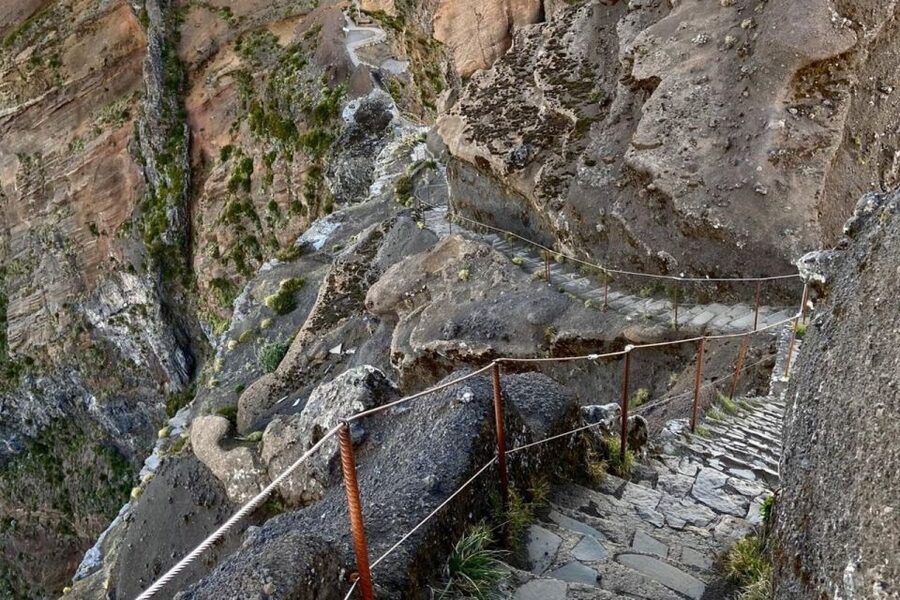 Pico Do Arieiro Pico Ruivo Sunrise or Morning Hike Transfers - Who this works best for, and who should choose something else