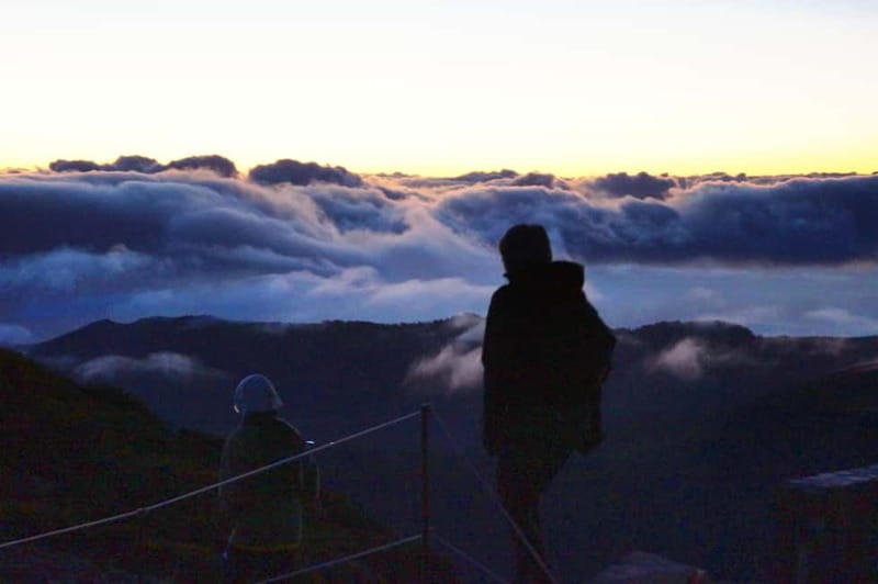 Pico do Arieiro - Stairway to Heaven Hike - Sunrise Option - PR3 on the way back: beautiful views, tougher knees