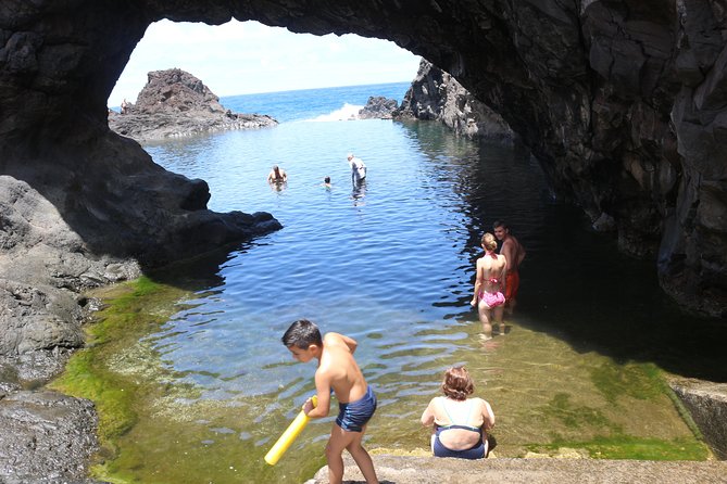 Porto Moniz 4x4 West tour - Pico Ruivo do Paul da Serra: A High-Visibility Moment