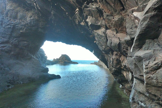 Porto Moniz Lava Pools, Fanal Forest and Skywalk 4x4 Experience - Miradouro do Véu da Noiva: the waterfall moment you can grab fast