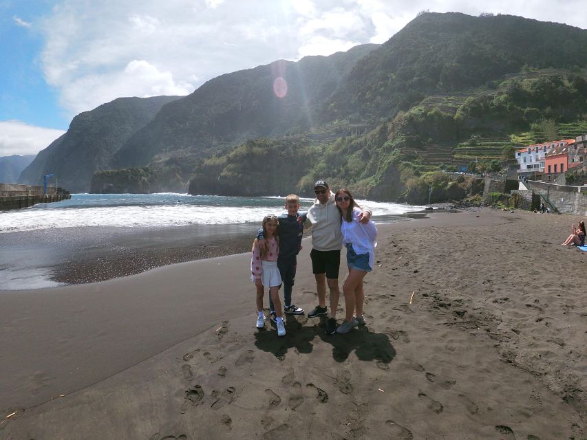 Porto Moniz Natural Pools and Waterfalls Private Tour - Câmara de Lobos Harbour: The Fishing Town Start You Can Feel