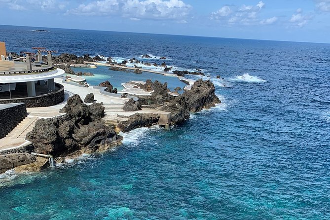 Porto Moniz, Seixal, Fanal Forest, Cliff Skywalk in Open Roof 4X4 - Cabo Girão skywalk, 589 m up: what the glass floor really does