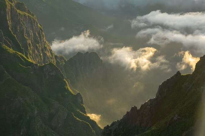 PR1 Pico do Arieiro Self-Guided Hiking Transfer (Morning slot) - Morning Pickup and Transfer Logic That Actually Helps
