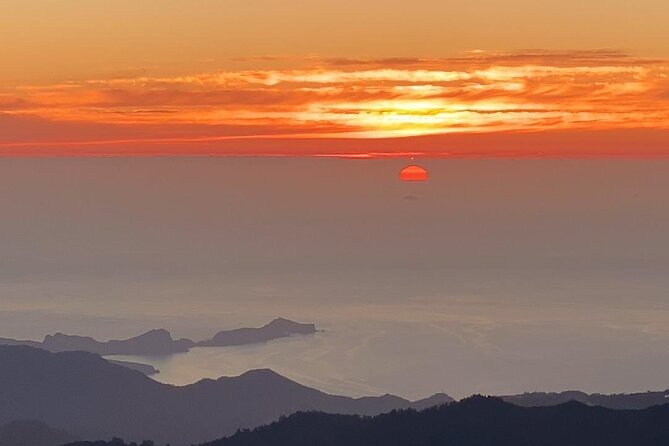 PR1 Sunrise Pico do Arieiro Self-Guided Hiking Transfer - Weather, trail changes, and what to bring so you’re not cold and cranky