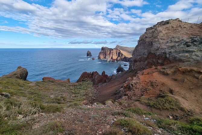 Private 4x4 Jeep Full Day Porto Moniz or Santana - How the Stops Fit Together in Real Time (Without Feeling Rushed)