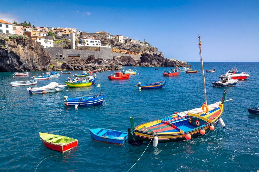 Private tour:Câmara de Lobos Churchill Bay Guided Tuk Tuk - Monumental Street to banana plantations, the countryside arrives fast