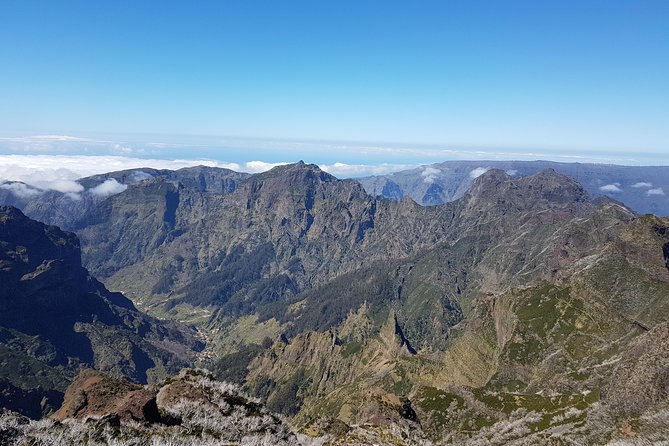 Private Walk Achadas Teixeira - Pico Ruivo Half-day - The Achadas Teixeira to Pico Ruivo walk: how it feels on your feet