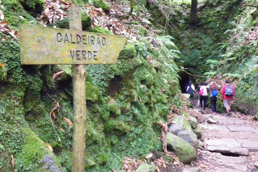 Queimadas Caldeirão Verde Walking tour with guide - Crowds and the “small group” reality: how to manage it