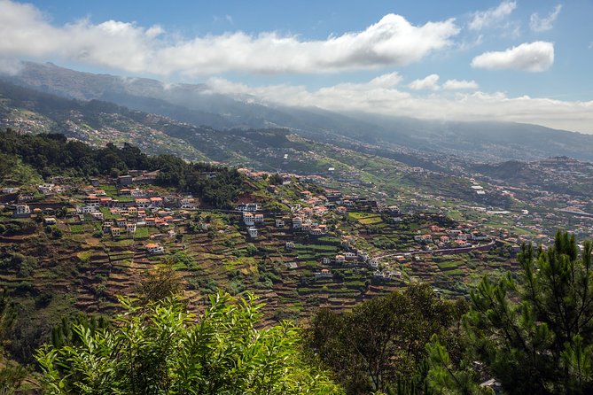 Real Life, Mountains & Sea Cliffs (Nun´s Valley View) - Half Day 4x4 Tour - From Funchal to Cabo Girão, with the roads most buses avoid