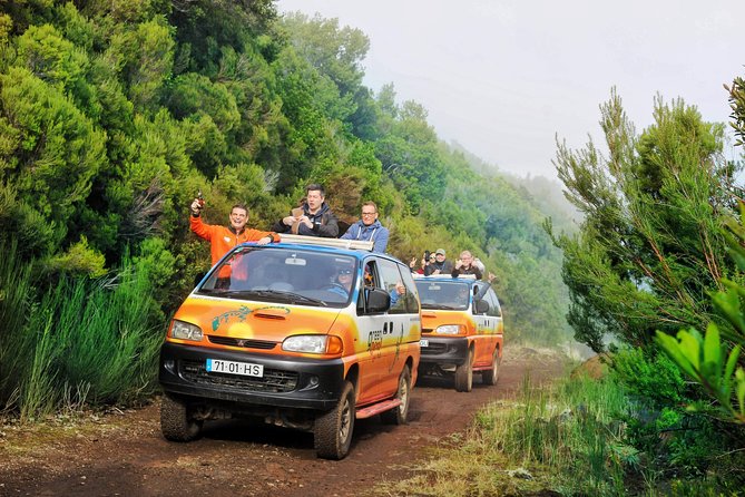 Sea Cliff & mountains Private 4x4 tour - A private 4x4 day that gets you off the main roads fast