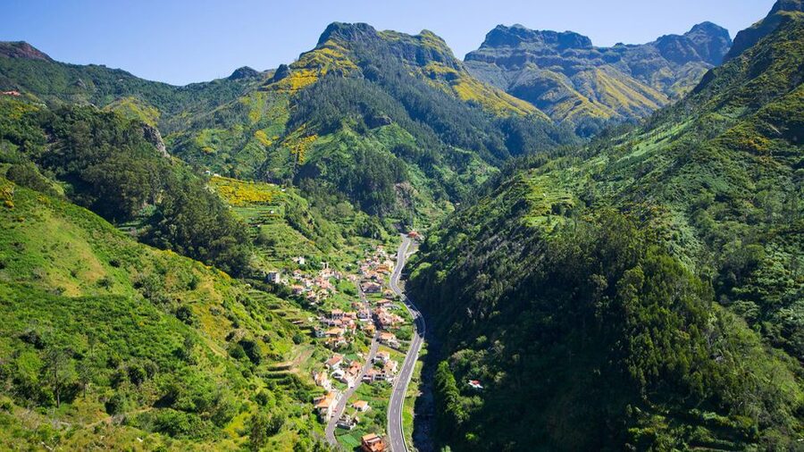 Serra de Água Valley Levada Walk - Views over south Madeira: timing your photo stops