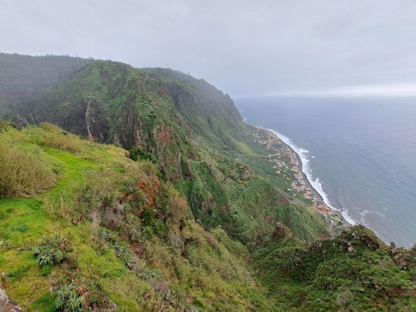 South Madeira: breathtaking coastal trip incl. Porto Moniz. - Achadas da Cruz to Porto Moniz: volcanic pools and ocean energy