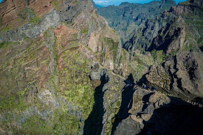 Stairway to Heaven Pico do Areeiro in Madeira Island - Time on the trail, group size, and why the pacing feels manageable