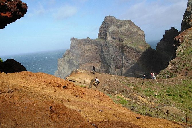 SUNRISE guided HIKE in Ponta de São Lourenço Natural reserve PR8 - What to pack for a guided morning walk
