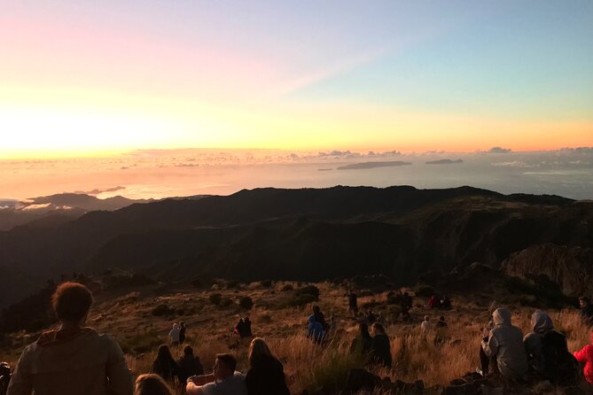 Sunrise & Hike : Pico do Areeiro to Pico Ruivo - Private Guided - Stop in Santana: Traditional Houses and a Reset After the Hike