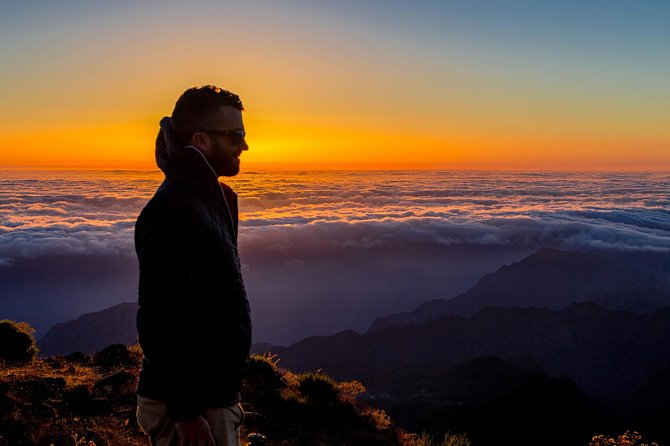 Sunrise Tour @ Pico Do Areiro | Half Day 4x4 Tour - Stop 1: Funchal coffee, then the climb toward Pico do Arieiro