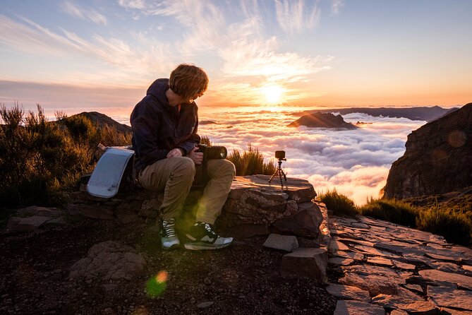 Sunset Tour @ Pico Do Areiro | Half Day 4x4 Tour - Sunset above the clouds: what to expect when you finally reach the top