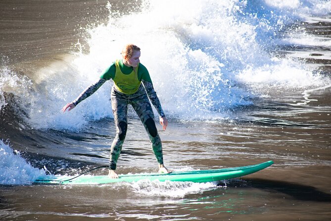 Surfing Lessons in Madeira - The 2-hour lesson flow: warm-up to take-off and beyond