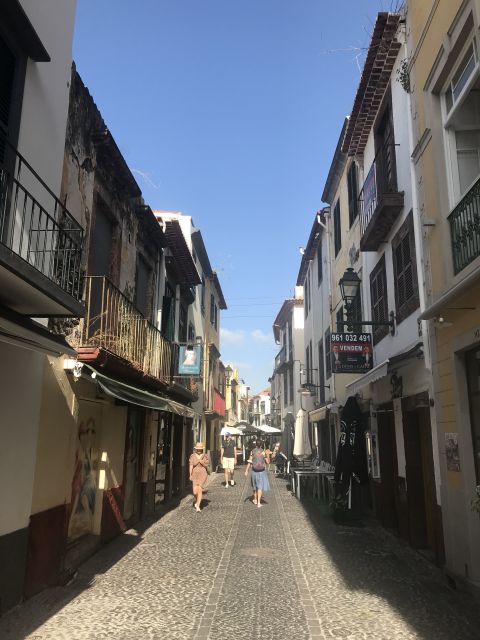 Taste Funchal: food, wine and cultural tour - How the guides turn bites into Funchal history