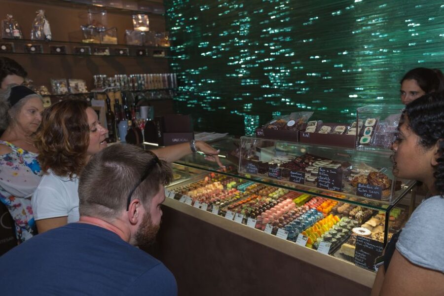 Taste Funchal: food, wine and cultural tour - Logistics that matter: meeting point, walking pace, and what to bring