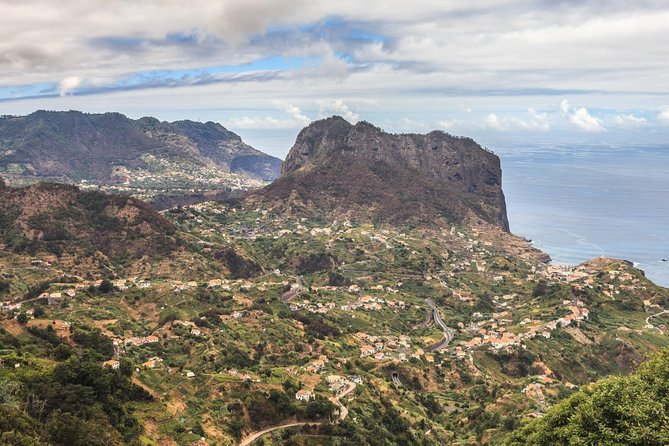 The East Tour-Pico do Areeiro,Santana & Pico do Facho Small Group - Faial Viewpoint: A Quick Laurisilva Forest Panorama Moment
