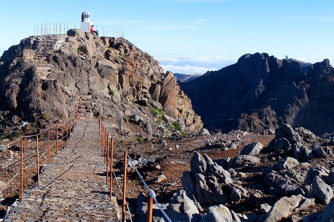 The East Tour-Pico do Areeiro,Santana & Pico do Facho Small Group - The Day at a Glance: How the Route Flows from 8:30 to 16:30