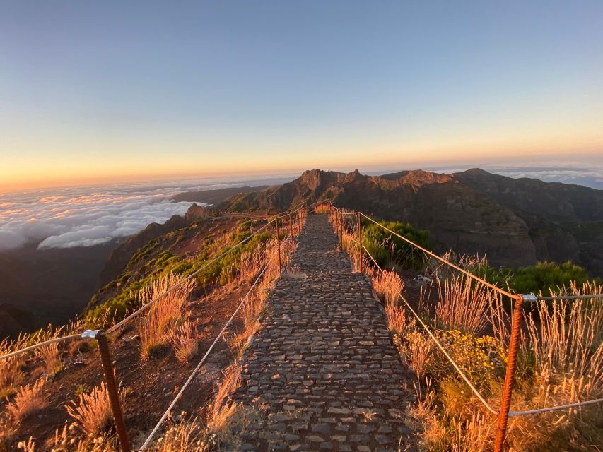 Transfer from Pico do Areeiro to Achada do Teixeira - Key Points at a Glance
