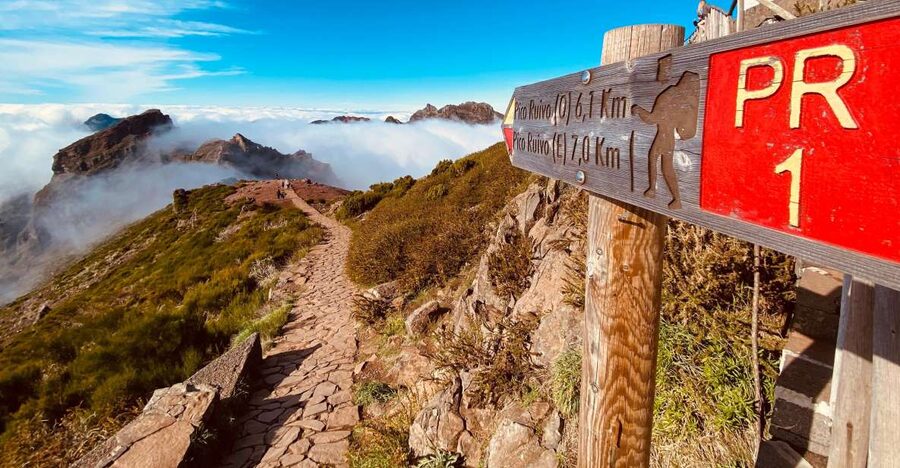 Transfer from Pico do Areeiro to Achada do Teixeira - The Short Walk Into Achada do Teixeira
